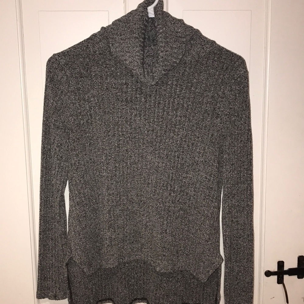 chic turtle neck